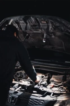 Nebo Newton 500 Waterproof Torch -Outdoor Camping Store eneb0014 7 fullsize