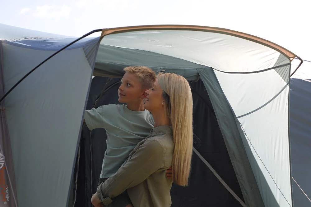 Vango Lismore Air 700DLX Tent Package (2023) Vango Airbeam Vango Lismore Air 700DLX Tent Package (2023) -Outdoor Camping Store lismore air 700dlx lo 2023 5
