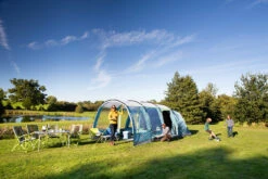 Coleman Castle Pines 4L Blackout Tent (2022) 5 Coleman Castle Pines 4L Blackout Tent (2022) -Outdoor Camping Store of3a1309