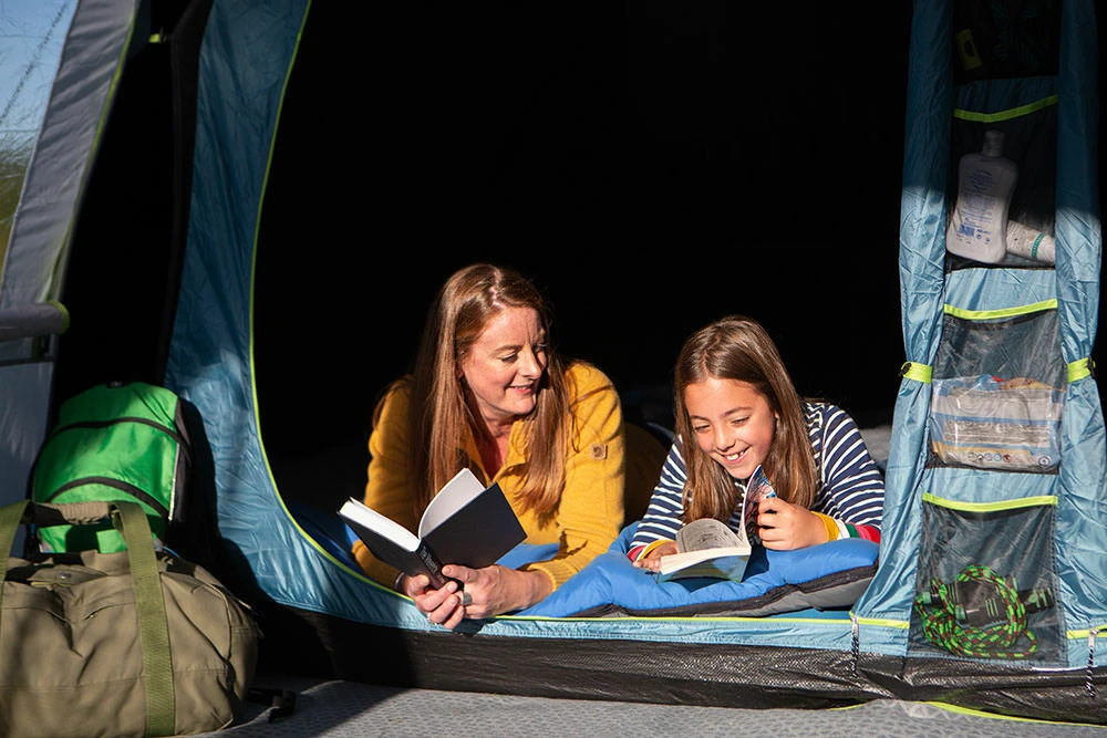 Coleman Castle Pines 4L Blackout Tent (2022) Coleman Castle Pines 4L Blackout Tent (2022) -Outdoor Camping Store of3a1389