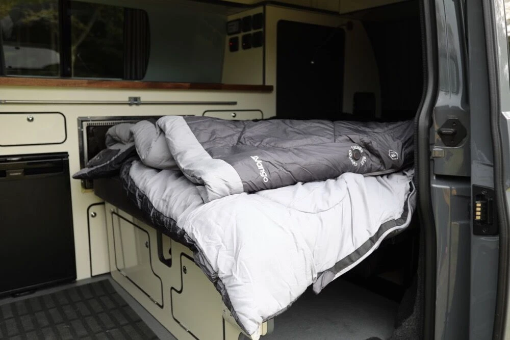 Vango Radiate Double Sleeping Bag Vango Radiate Double Sleeping Bag -Outdoor Camping Store van 2021 sleeping bag radiate db lo 03